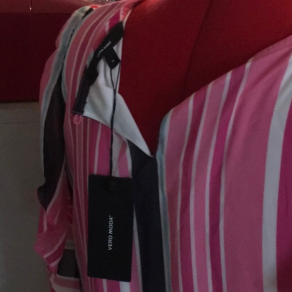 Dress, - Picture 4 of 5